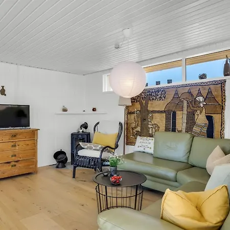 Uffi - 300m From The Sea By Interhome *