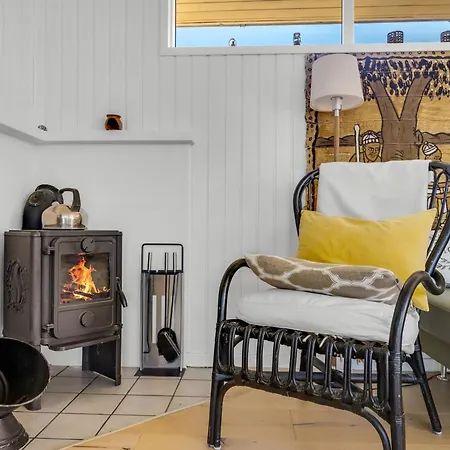 Uffi - 300m From The Sea By Interhome Feriehus