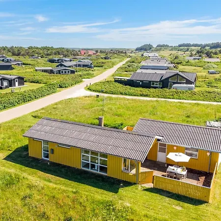 Uffi - 300m From The Sea By Interhome *